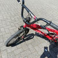 Bmx bicicletta