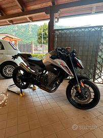Ktm duke 790
