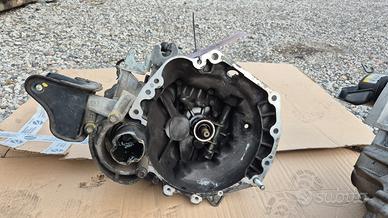 CAMBIO SUZUKI SWIFT M13A KW 67.5 CILINDRATA 1328 B