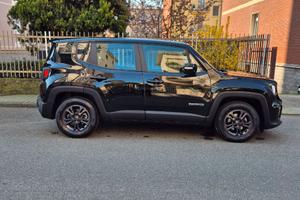 vende  RENEGATE GPL COME NUOVA