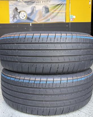2 Gomme Bridgestone 215/55R18 Estivi 85% residui