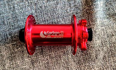 Mozzi  MTB Carbon. ti boost 32 fori