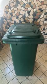 Bidone per spazzatura grande con ruote