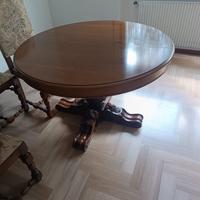 Tavolo e sedie legno