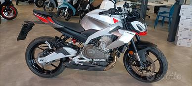 Aprilia Tuono 457