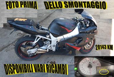 SUZUKI GSX-R 600cc SERIE 01-03 ANNO 2003 x RICAMBI