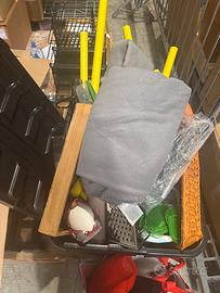 Fornitura uffico e casa e batterie pile