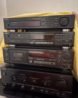 Stereo Sony vintage completo con casse originali