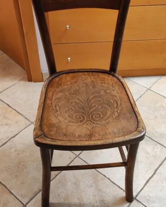 Sedia Tenoht da restaurare