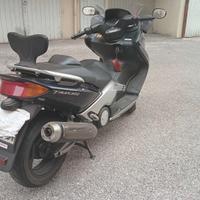 YAMAHA T MAX