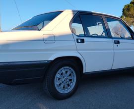 RARA Alfa Romeo 90 1.800 Carburatori