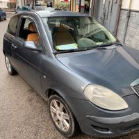 Lancia y 1.3 multy jet