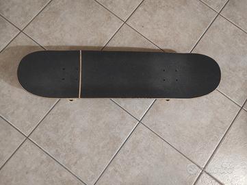 skateboard con protezioni