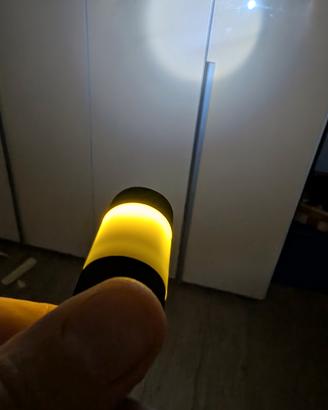 Torcia LED portachiavi tascabile impermeabile USB