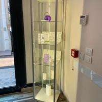 vetrinetta con illuminazione interna da esposizion