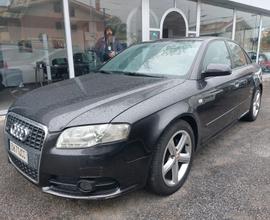Audi A4 2.0 TDI 143CV S LINE
