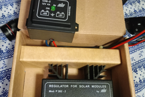 Caricabatterie solare cbe e parallelatore