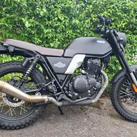 PROMO SCRAMBLER **BRIXTON FELSBERG 250cc