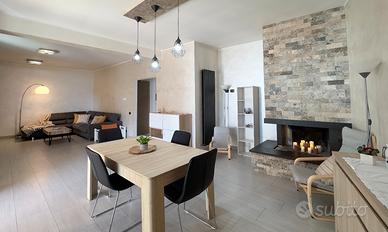 Indipendente quadrivano con terrazza a livello