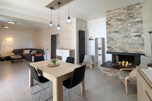 Indipendente quadrivano con terrazza a livello