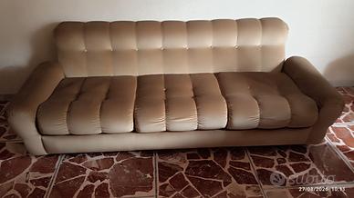 Divano velluto  con letto matrimoniale e materasso