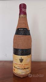 coppia bottiglie d'epoca di vini spagnoli