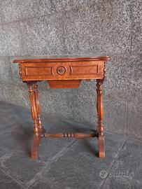 Tavolino da lavoro metà 800.
