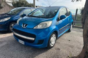 Peugeot 107 1.0 68 CV 3 porte Sweet Years