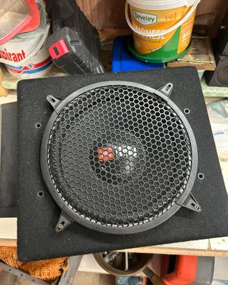 Subwoofer e amplificatore