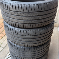 N° 4 pneum. Bridgestone Turanza T005 245/40 R19