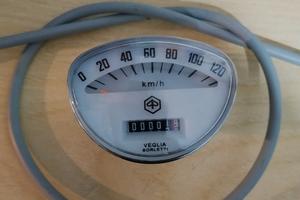 Vespa 125 primavera ET3 contachilometri 