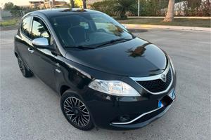 lancia Ypsilon 1,3 MTJ 95 CAVALLI Mya