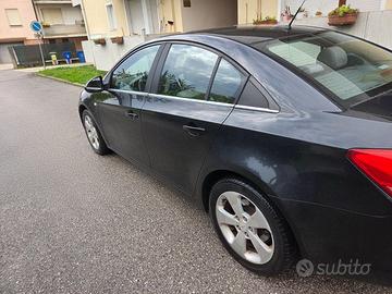Chevrolet cruz