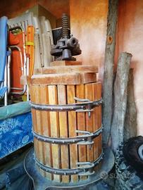 Torchio per vendemmia