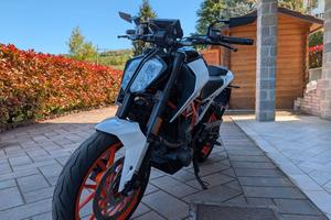 KTM 390 Duke - Akrapovic 