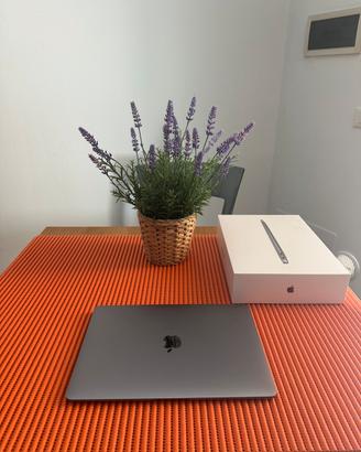 MacBook Air 13” 2019 i5 - Condizioni Perfette