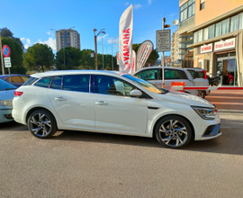 Renault Megane Sporter plug in