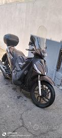 Kymco People S125