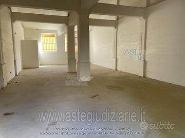 Negozio Loreto Aprutino [A4329288]