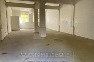 Negozio Loreto Aprutino [A4329288]