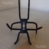 Supporto flessibile per smartphone e altro