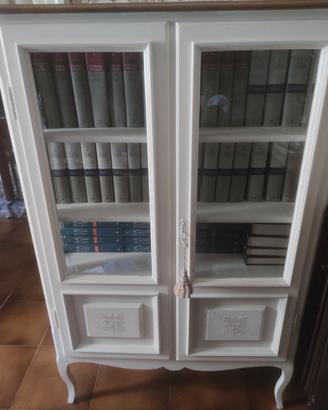 VETRINETTA IN STILE SHABBY CHIC