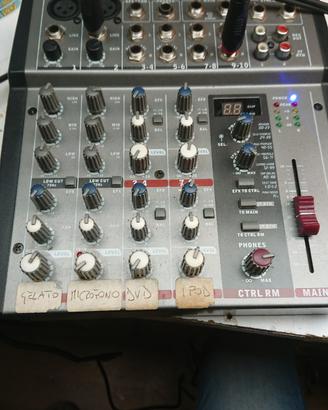 mixer audio phonic am240d