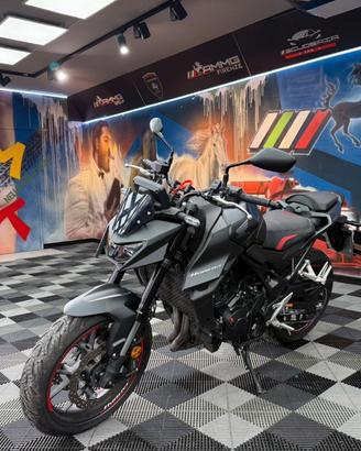 Honda Hornet 750 (44701)
