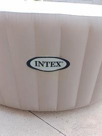 piscina intex pure Spa e gazebo 