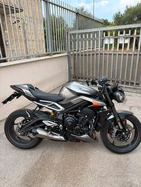 Triumph street trilpe rs