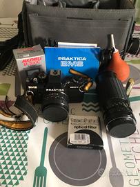 Macchina fotografica semiautomatica Praktica