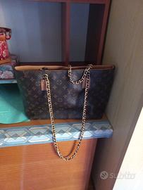 Borsa con tracolla metallica