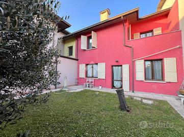 VILLA A SCHIERA A ASOLA