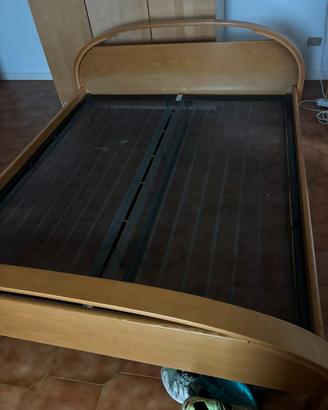 Struttura letto matrimoniale